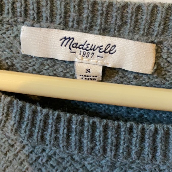 Sweater - Picture 4 of 5